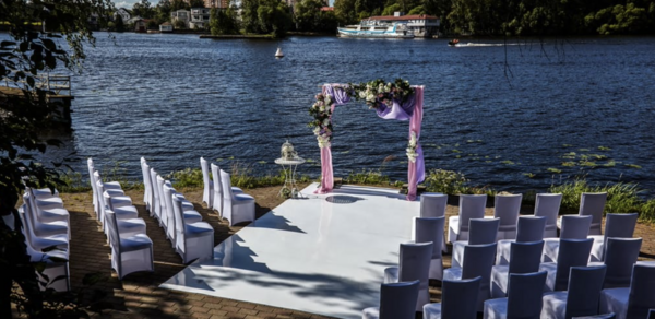 Шатер для мероприятий в Долгопрудном