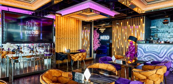 Лаундж-бар под закрытие в Москва-Сити