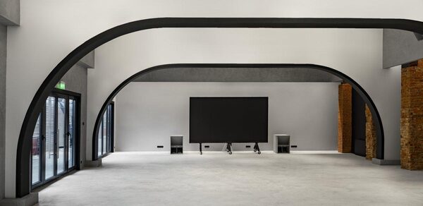 Светлое пространство в современном стиле