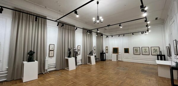 Галерея в княжеской усадьбе под мероприятие