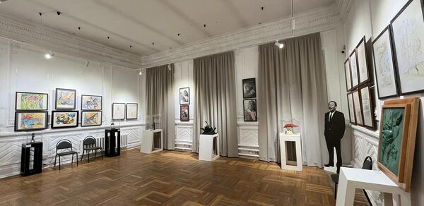 Галерея в княжеской усадьбе под мероприятие