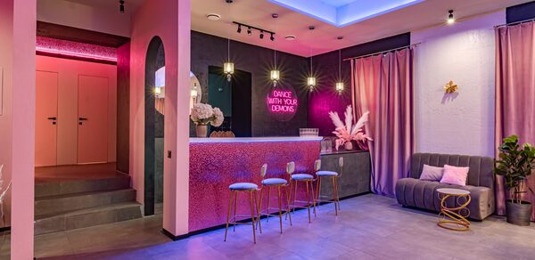 Лофт-зал с дизайнерской отделкой