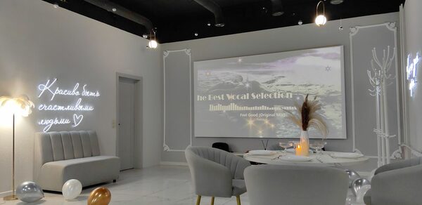 Classic и Dreams. Лофт с двумя залами с караоке и фотозоной