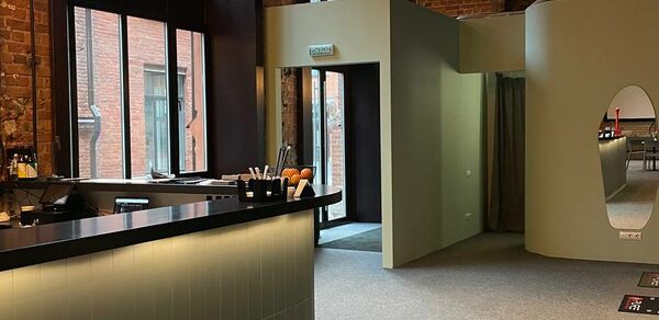 Лофт для мероприятий с гольф-симулятором