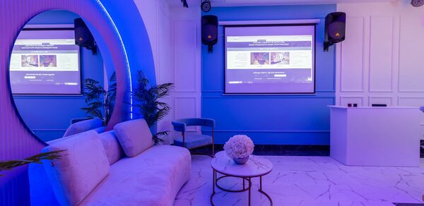 Неоновый лофт для мероприятий