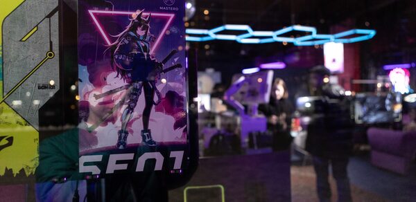 Кибер-лофт с консолями, рулями, VR и ПК