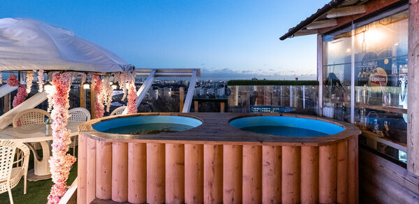 Пространство с панорамным видом на вершине здания