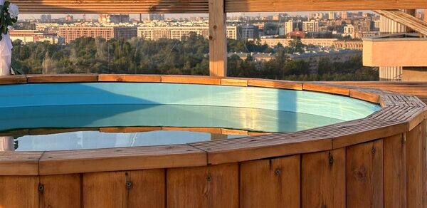 Пространство с панорамным видом на вершине здания