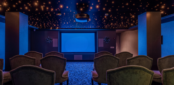 Лофт - кинозал для различных мероприятий
