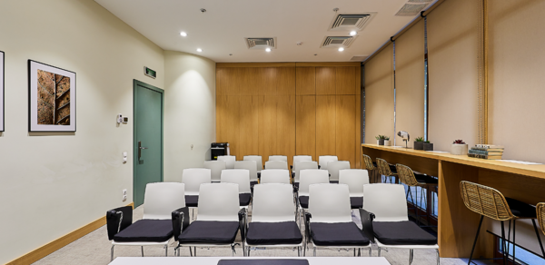 Оборудованный коворкинг в отеле