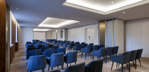 Зал для лекций и презентаций