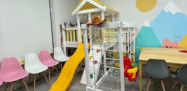 Светлый лофт для детских мероприятий