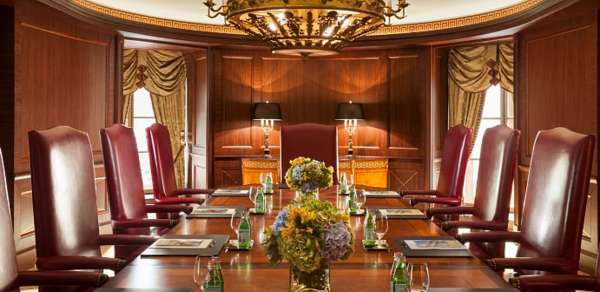 Four Seasons (Фор сизан). Переговорная