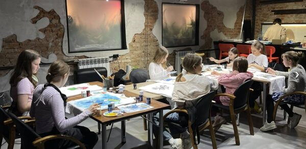Cat Factory (Фабрика кэт). Лофт-пространство с дизайнерскими окнами