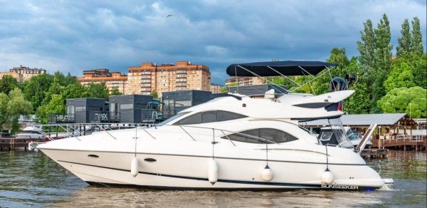 Яхта в аренду для отдыха