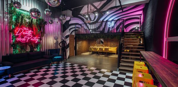 Оушен Драйв. Двухуровневый лофт в стиле диско