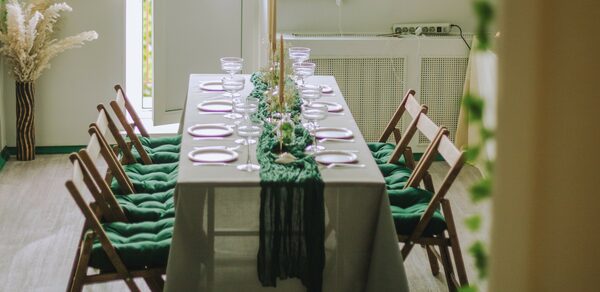 Encanto Studio. Светлая студия с балконом