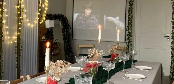 Encanto Studio. Светлая студия с балконом