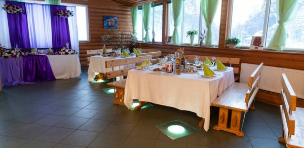 Совиньон. Банкетный зал на территории горнолыжного курорта
