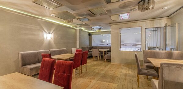 Эйфория. Малый банкетный зал с оригинальным освещением