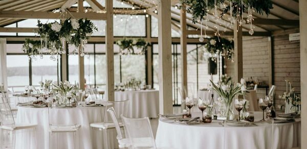 Банкетный зал в яхт-клубе "Родина"