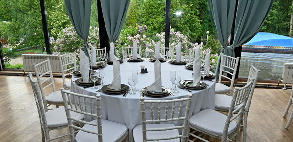 Риони. Банкетный зал с верандой