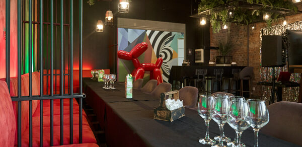 Уютный и стильный лофт с барной стойкой