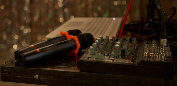 Уютный и стильный лофт с барной стойкой