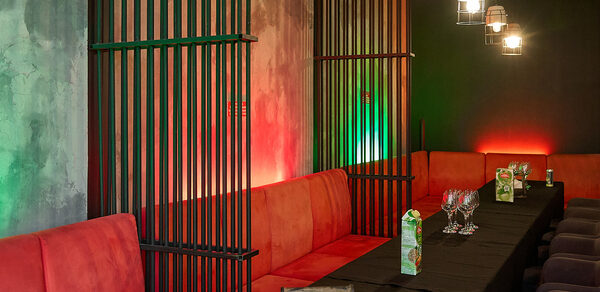 Уютный и стильный лофт с барной стойкой