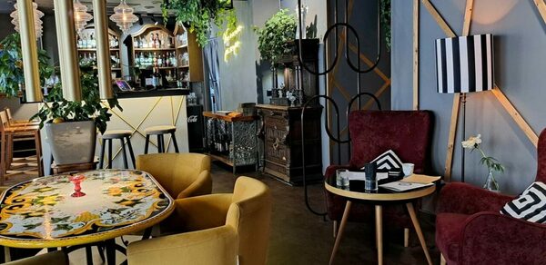 Аmo. Большой банкетный зал в итальянском ресторане