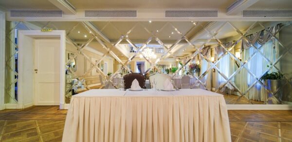 Гусятникоff. Банкетный зал в стиле усадьбы 18 века