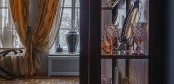 Гусятникоff. Банкетный зал с мозаичным паркетом 18 века