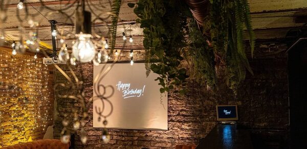 Зал Нью-йорк. Лофт в индустриальном стиле