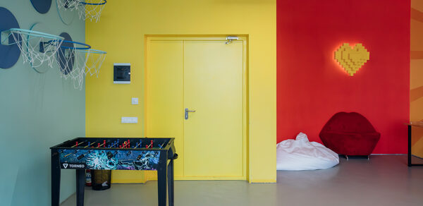 Зал Караоке. Яркое пространство в стиле pop-art