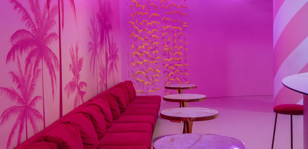 Фламинго. Розовый лофт-зал для мероприятий