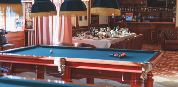 Банкетный зал в гостинице Октябрьская