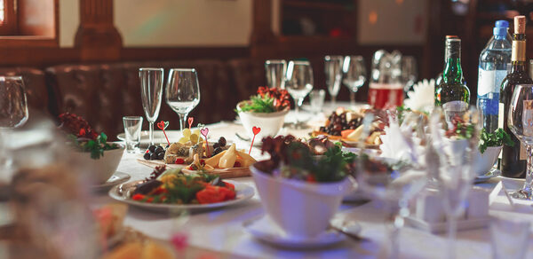 Банкетный зал в гостинице Октябрьская