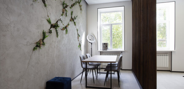 Светлый лофт с двумя зонами для любых мероприятий