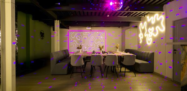 Maybe Loft(Может быть Лофт). Зал Olive(Оливка)