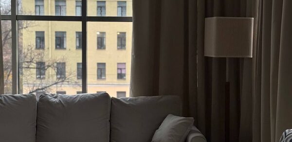 Студия с телевизором площадью 114 м²