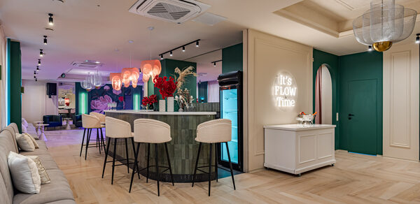 Лофт Флоу - цветочный зал в классическом стиле