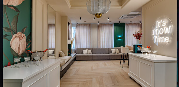 Лофт Флоу - цветочный зал в классическом стиле