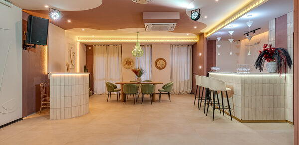 Лофт в спокойных бежевых тонах