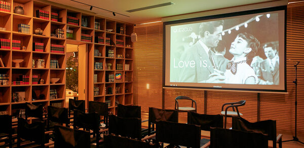 Кафе Quercus. Зал Библиотека