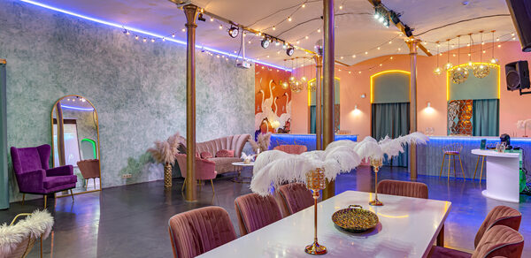 Лофт Мемфис. Зал в итальянском стиле