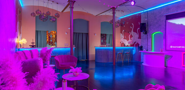 Лофт Мемфис. Зал в итальянском стиле