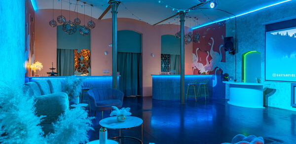 Лофт Мемфис. Зал в итальянском стиле