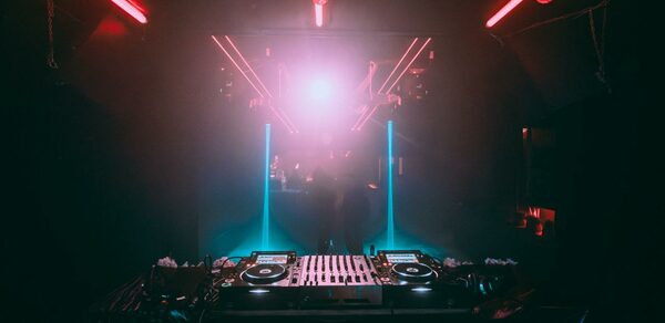 Ангар. Клуб с качественным звуком и светом