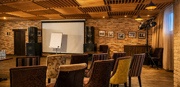 Фореста. Зал «Мансарда» в Прохорово