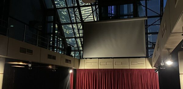 Клуб Исида. Просторный клуб для мероприятий